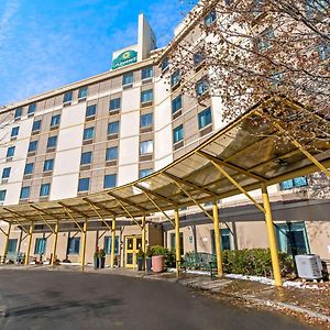 La Quinta By Wyndham Boston Somerville